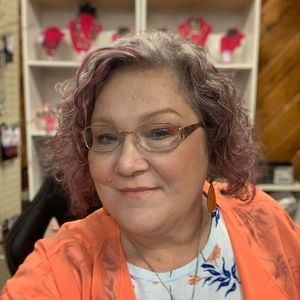 Meet your Posher, Dora